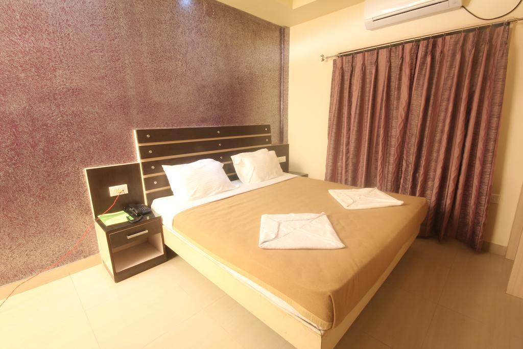 Hotel Urmee Bhubaneswar Zewnętrze zdjęcie