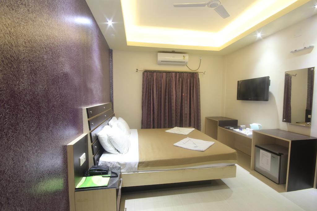 Hotel Urmee Bhubaneswar Zewnętrze zdjęcie