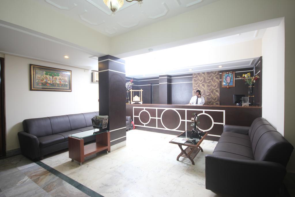 Hotel Urmee Bhubaneswar Zewnętrze zdjęcie